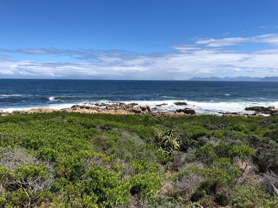 Commercial Property for Sale in Perlemoenbaai Western Cape